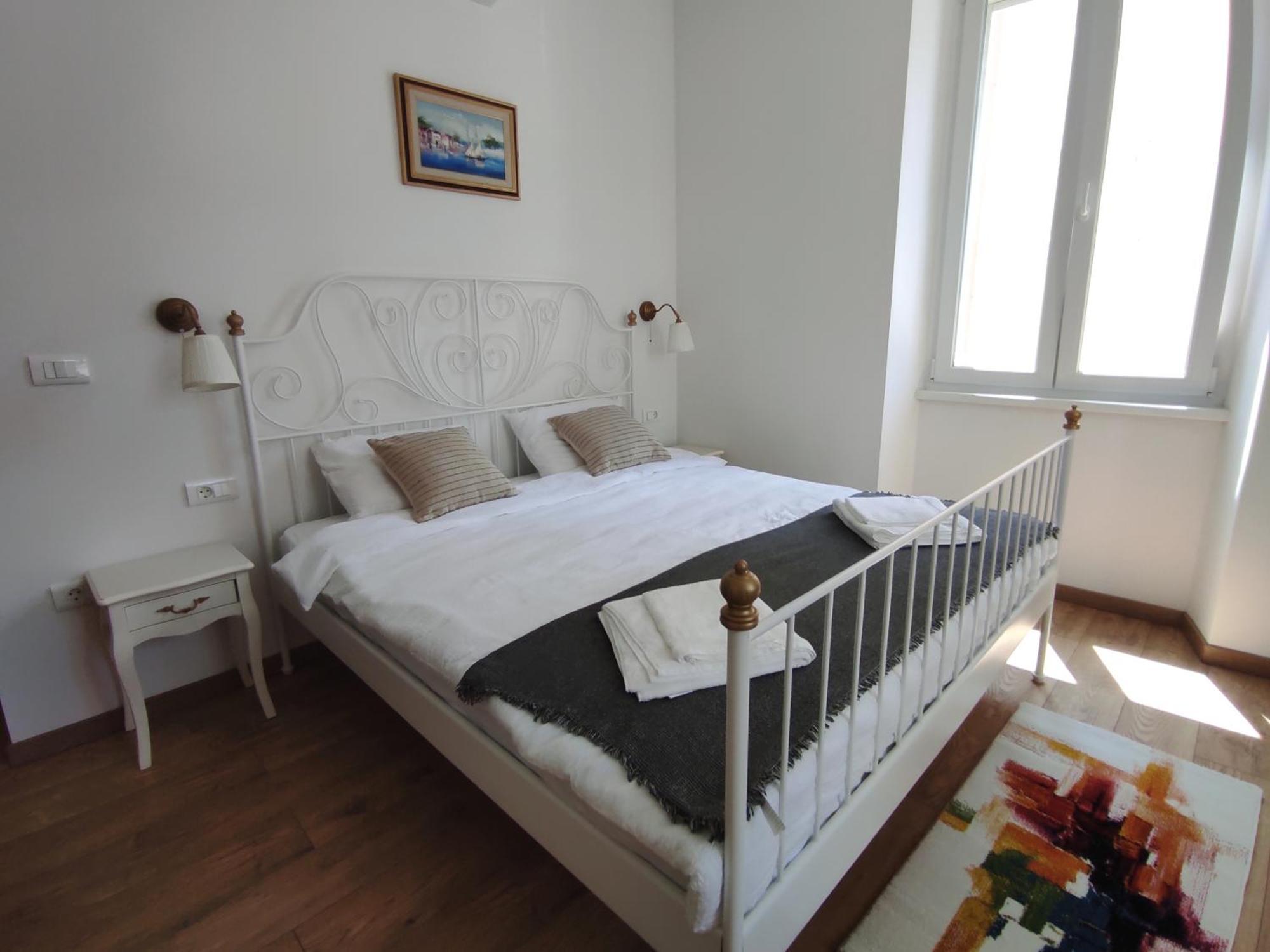 Papavero Rooms Pula Bagian luar foto