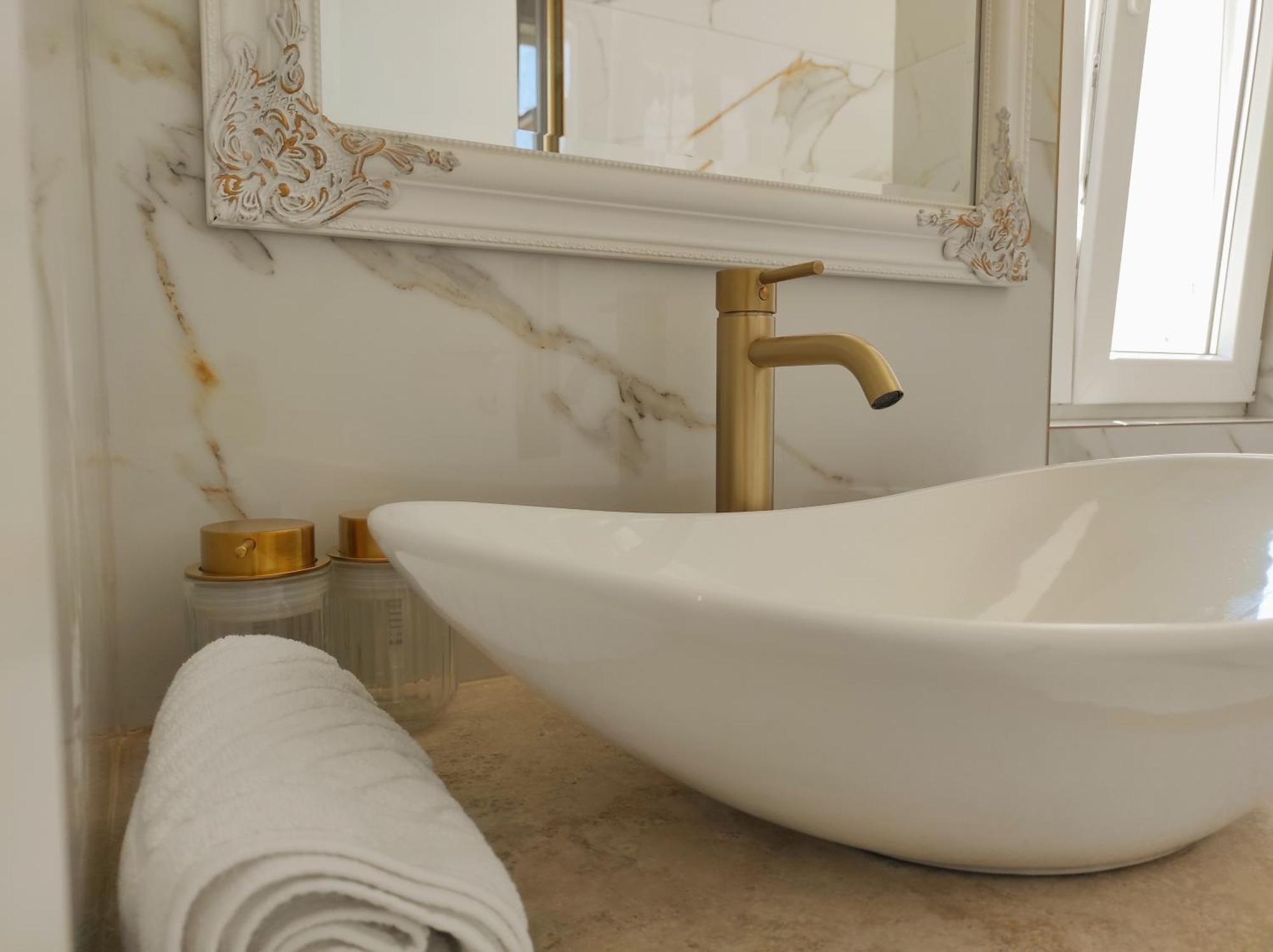 Papavero Rooms Pula Bagian luar foto