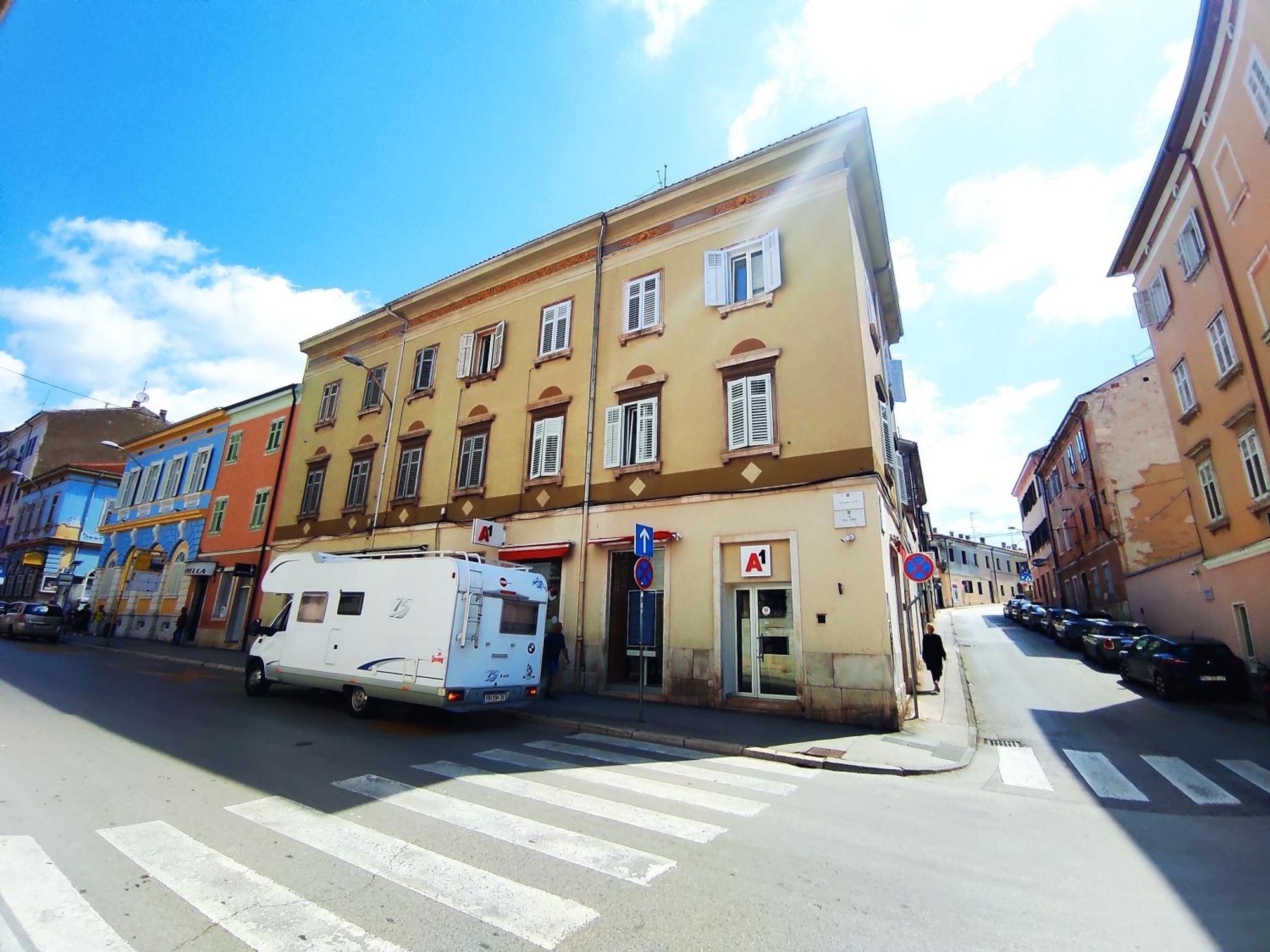 Papavero Rooms Pula Bagian luar foto